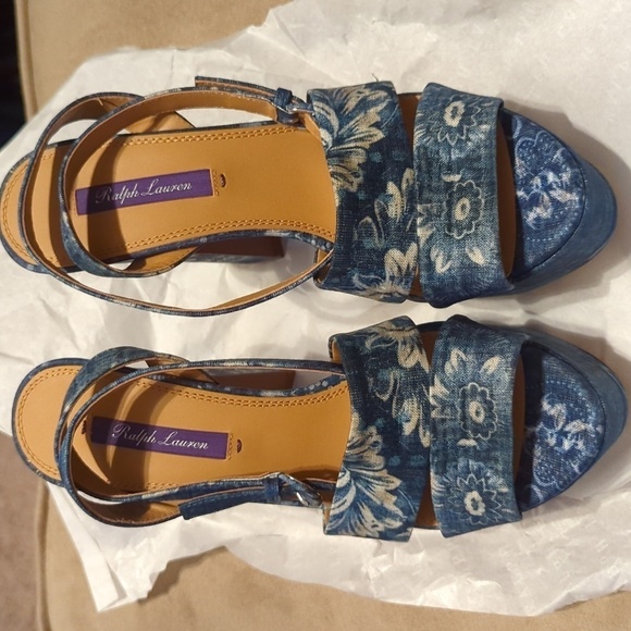 Ralph Lauren Purple Label Women's pumps/heels. Size 37.5 - Picture 9 of 10